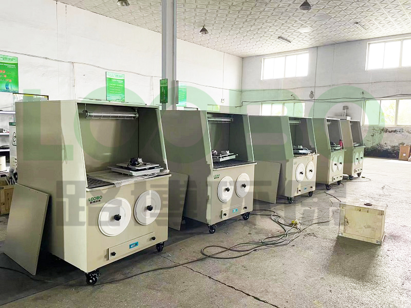 打磨車間怎么除塵？安裝一臺打磨除塵工作臺事半功倍